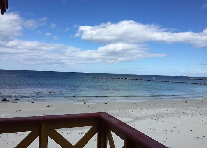 Aldeamento Turístico Sea 3*